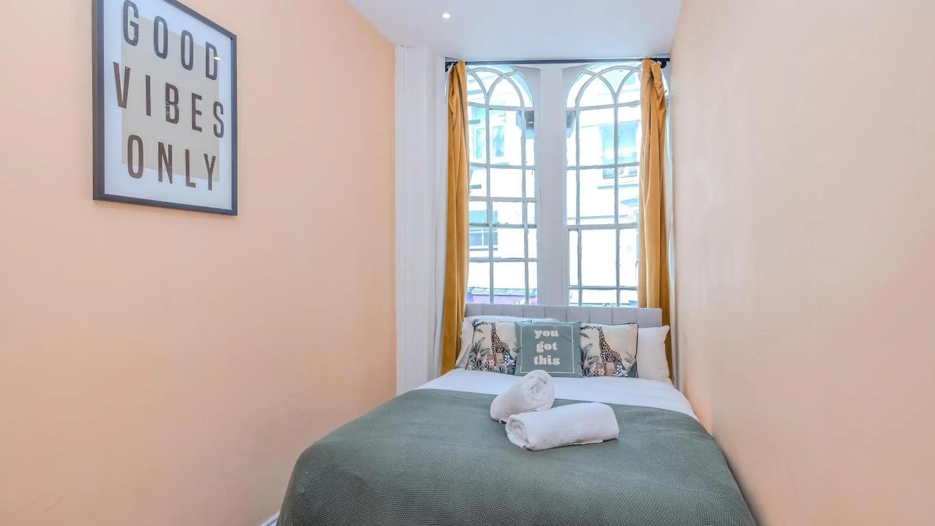 아파트 2 Bedroom Flat Next To Brighton Beach 영국
